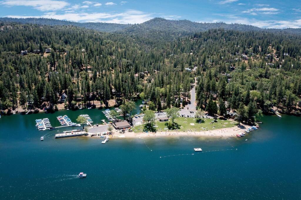 New Luxury Lake House In Pine Mountain Lake Close To Yosemite! Perfect For All Seasons! Great For Retreats, Getaways, Celebrations, And More! Groveland Exterior foto