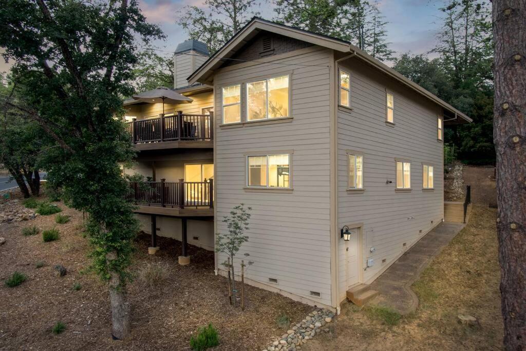 New Luxury Lake House In Pine Mountain Lake Close To Yosemite! Perfect For All Seasons! Great For Retreats, Getaways, Celebrations, And More! Groveland Exterior foto