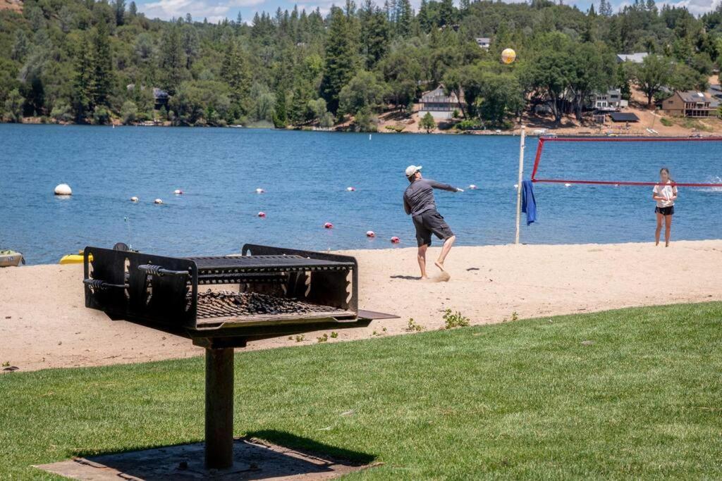 New Luxury Lake House In Pine Mountain Lake Close To Yosemite! Perfect For All Seasons! Great For Retreats, Getaways, Celebrations, And More! Groveland Exterior foto