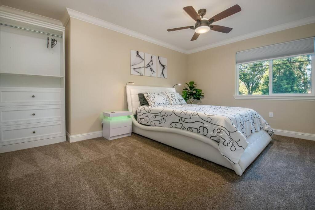 New Luxury Lake House In Pine Mountain Lake Close To Yosemite! Perfect For All Seasons! Great For Retreats, Getaways, Celebrations, And More! Groveland Exterior foto